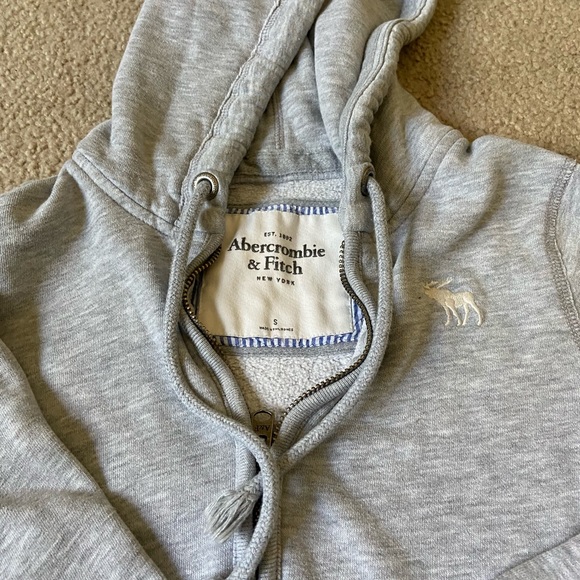 Abercrombie & Fitch zip up hoodie - Picture 2 of 4